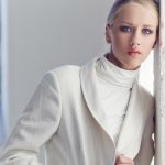 Outfituri monocrome în nuanțe de gri pentru un look sofisticat