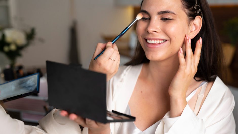 Cum să îți faci un machiaj office subtil