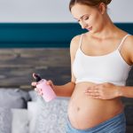 Cum să alegi cosmeticele corecte în sarcină și alăptare