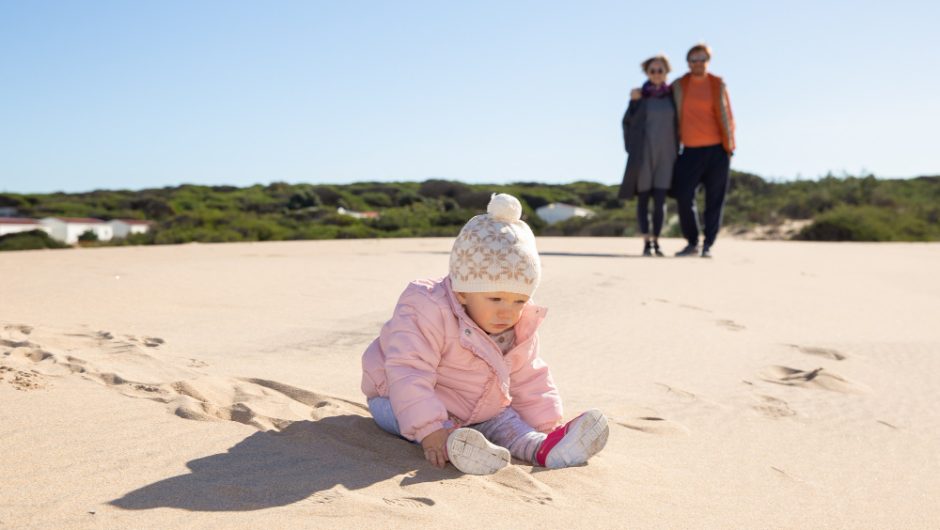 Ce obicei ai lua cu tine pe o insulă pustie?