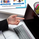 AI pentru prezentări: Ce poate automatiza și ce trebuie verificat manual