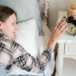 Somnul de weekend: De ce schimbarea radicală a programului poate face luni dimineața mai grea